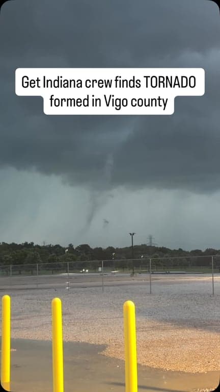 Tornado in Vigo county! // getindiana.com

#hoosiers #indiana #midwest #stormchasing