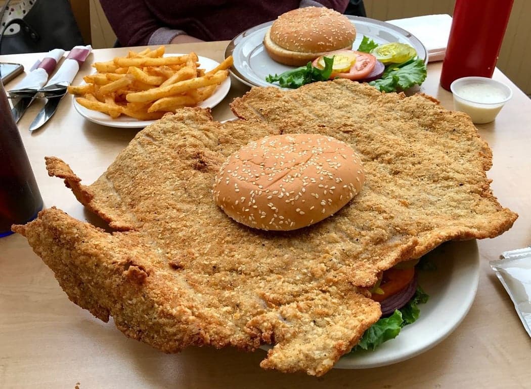 An Ode to the Tenderloin Sandwich: Indiana’s Crispy, Golden Icon