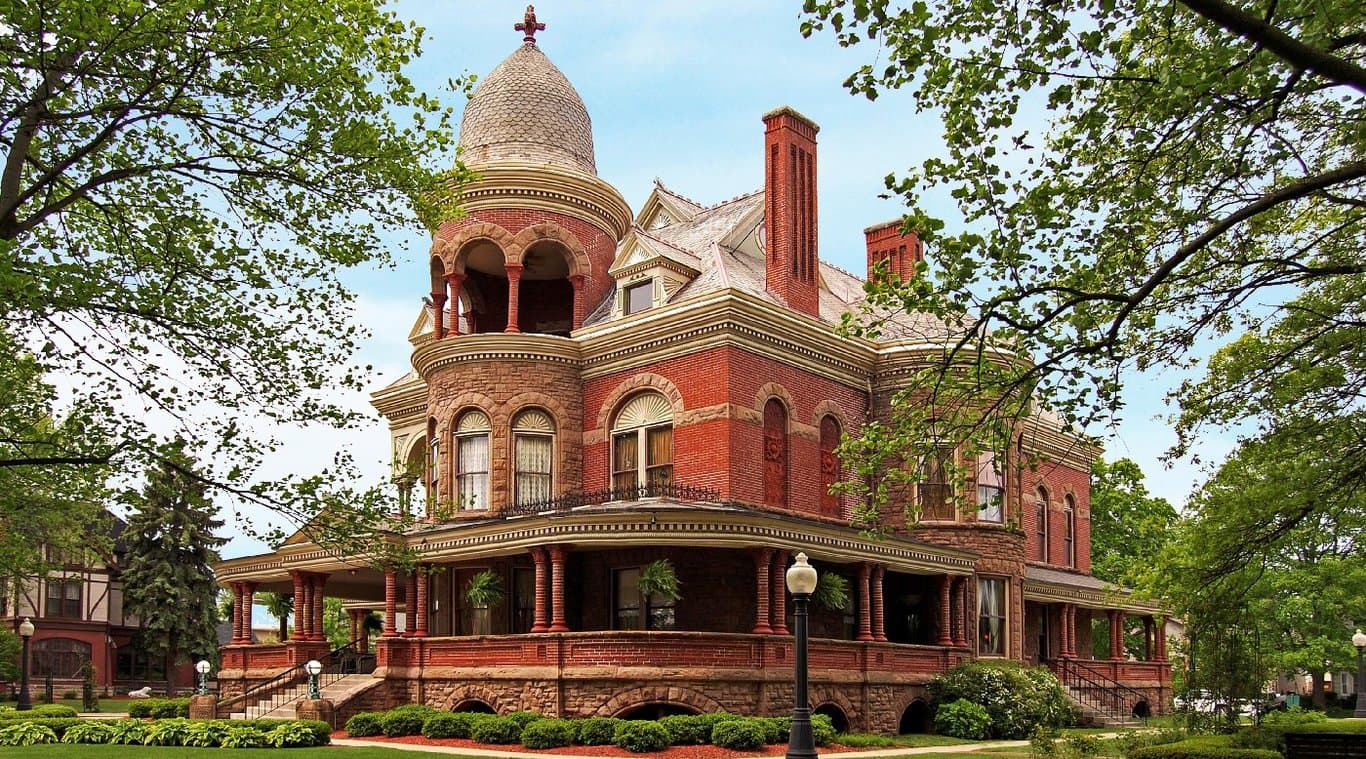 Touring Indiana’s Grandest Mansions: Historic Homes You Can Visit