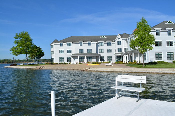 The Oakwood Resort at Lake Wawasee