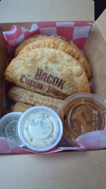 Che Chori: Food Reviews by Zac