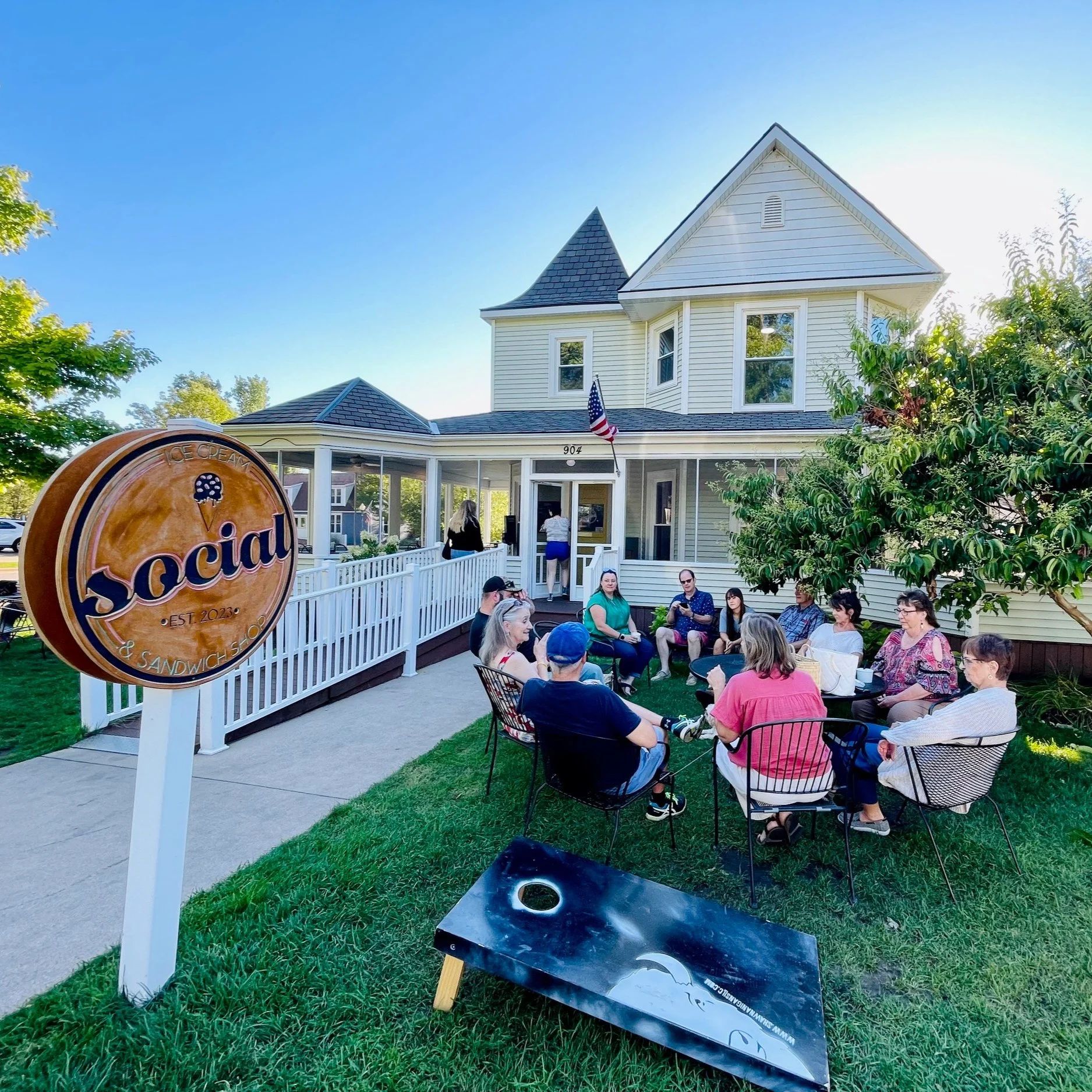 What’s it like in Winona Lake, Indiana?