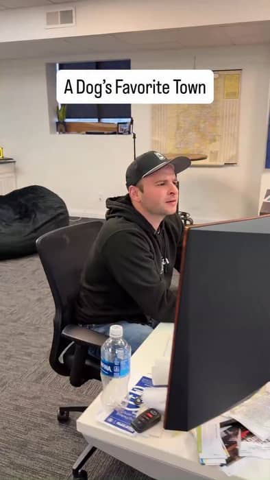 What is a dog’s favorite town?